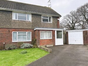 Property to let in Applefield, Crawley