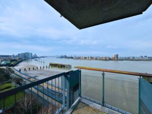 Erebus Drive, Greenwich, London, SE28